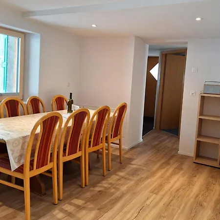 Sonnenhuegel Appartement-fewo 8-bettwohnung Nr- 1 By Interhome